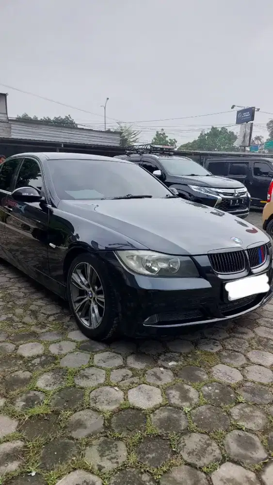 BMW E90 325I 2006 AT