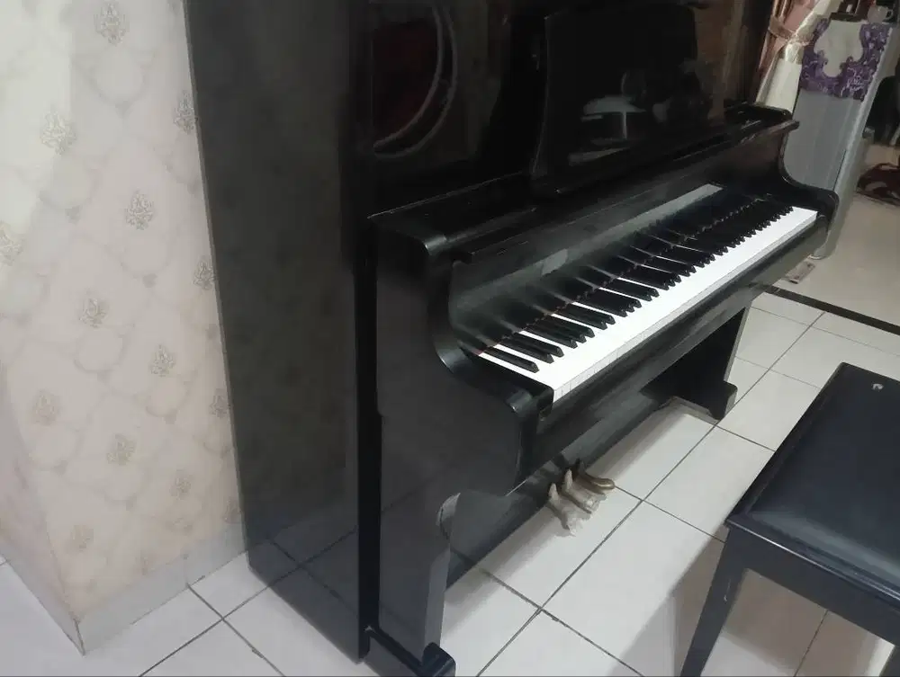 Piano Kawai KU-5B (Jepang)