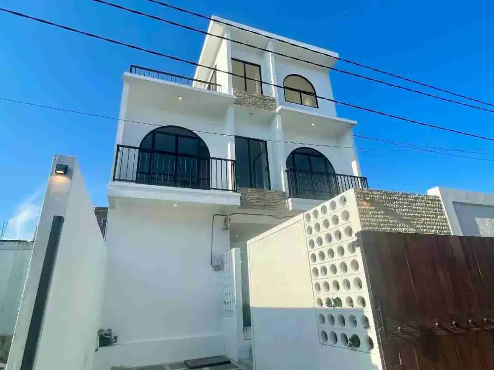 Dijual Brandnew Villa 3 Kamar bergaya Mediterania di area villa-villa di Ungasan, Kuta Selatan.