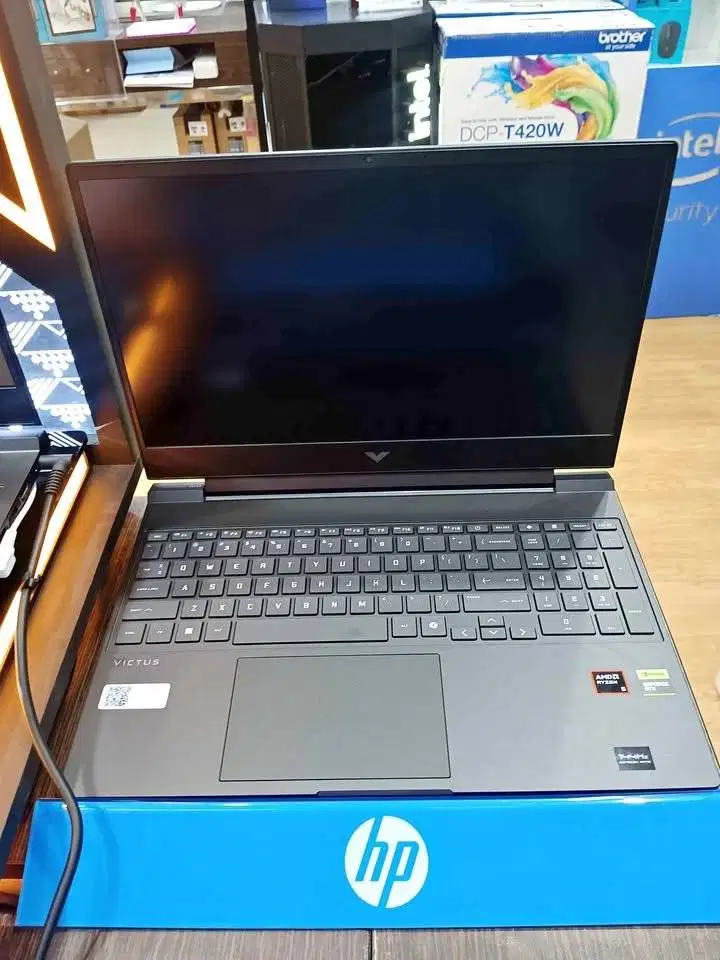 HP Victus Gaming 15 FB3150AX Ryzen 5 240 16GB SSD 512GB 15.6′′ RTX5050