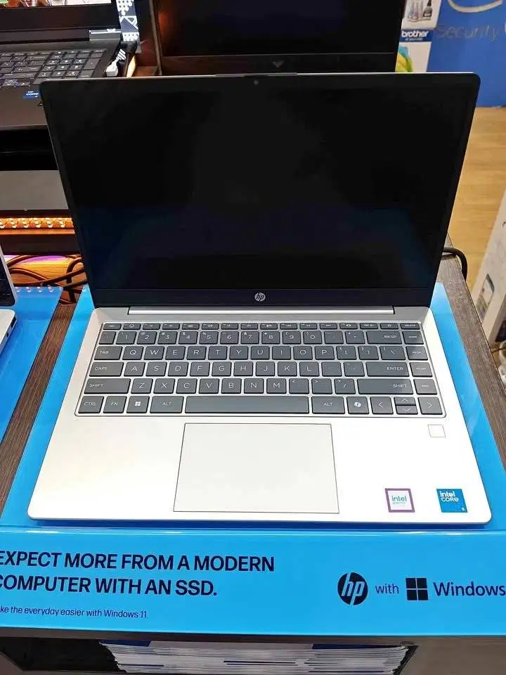 HP 14 EP1177TU Intel Core 5 120U 8GB SSD 512GB 14′′ W11+OH2024+M365