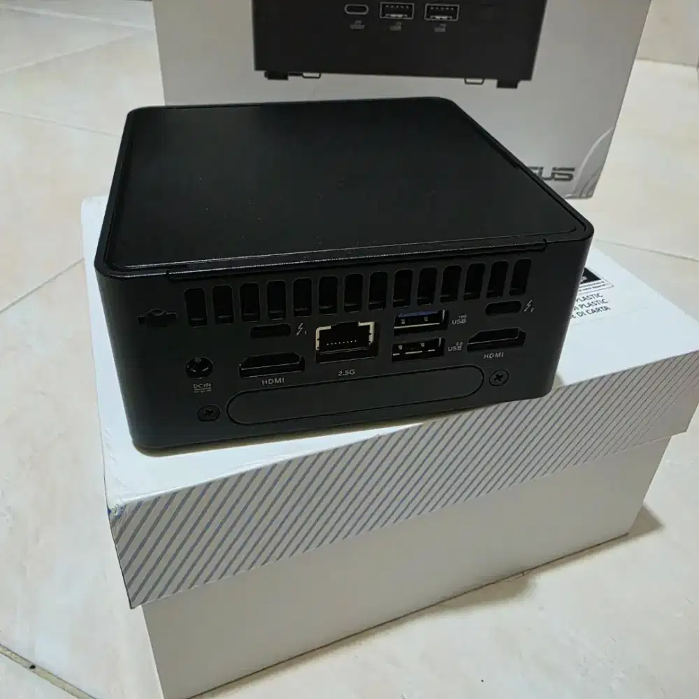 Mini PC Intel NUC by Asus 14RVHU5 Ultra 5 125H Ram 64GB DDR 5 SSD 1TB