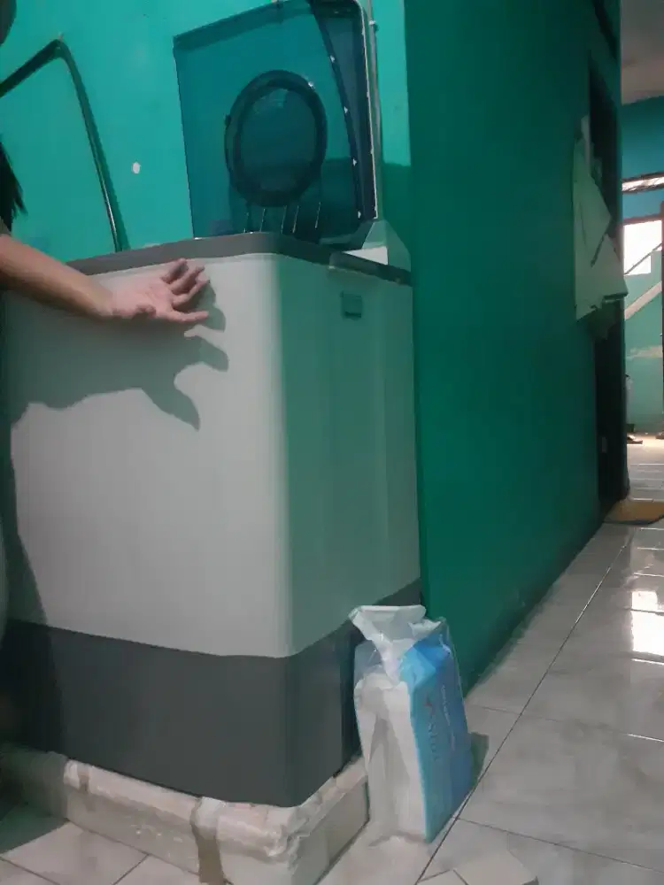 Dijual mesin cuci LG kapasitas 16Kg