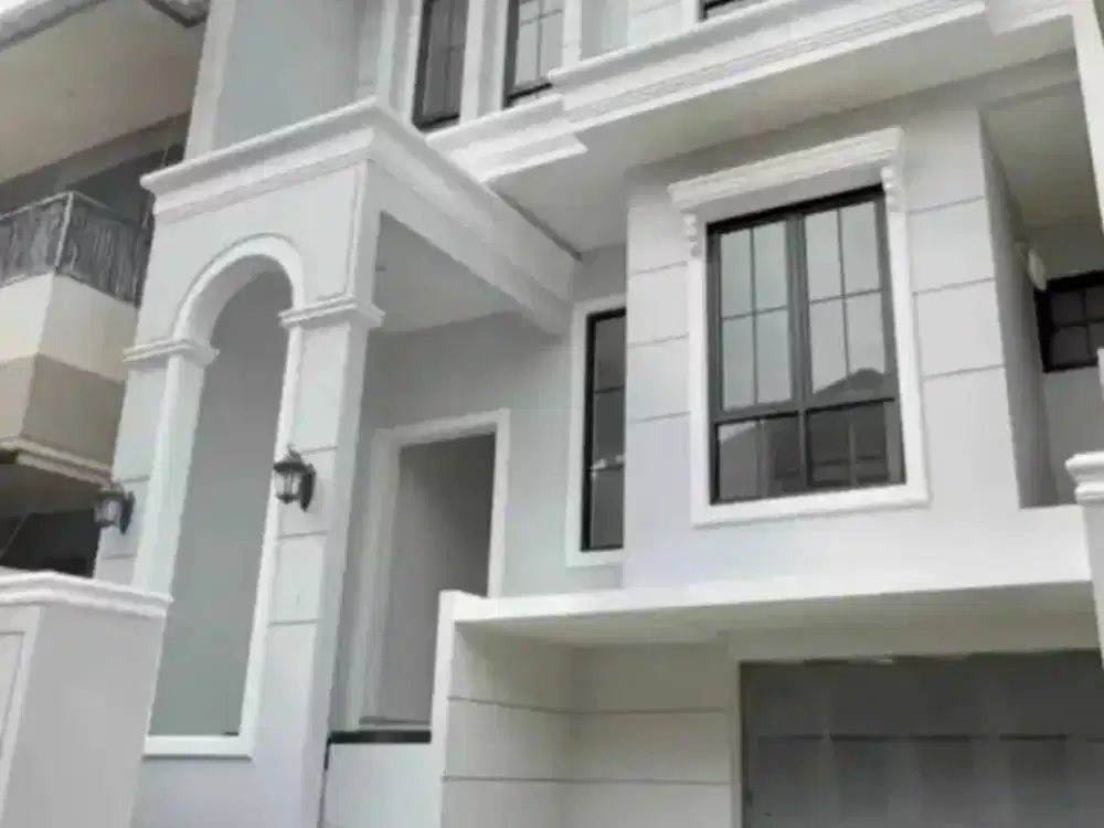 Dijual Rumah Baru American Minimalis 3 Lantai Graha Famili Surabaya Barat Dekat Pakuwon Mall Graha Family