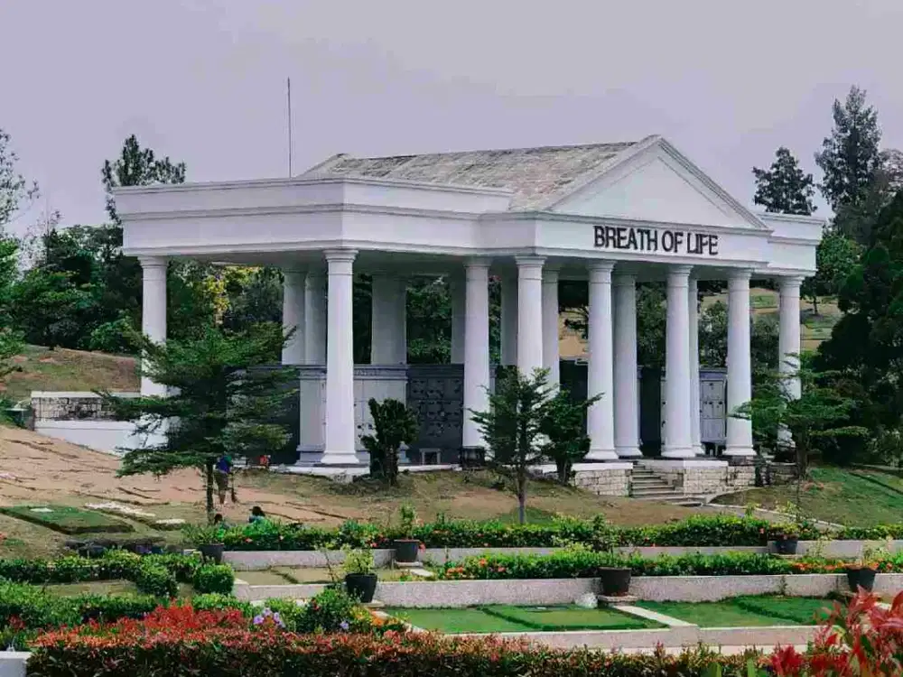 paling murah over sepasang kavling makam Kristen San Diego Hills area Light Mansion.