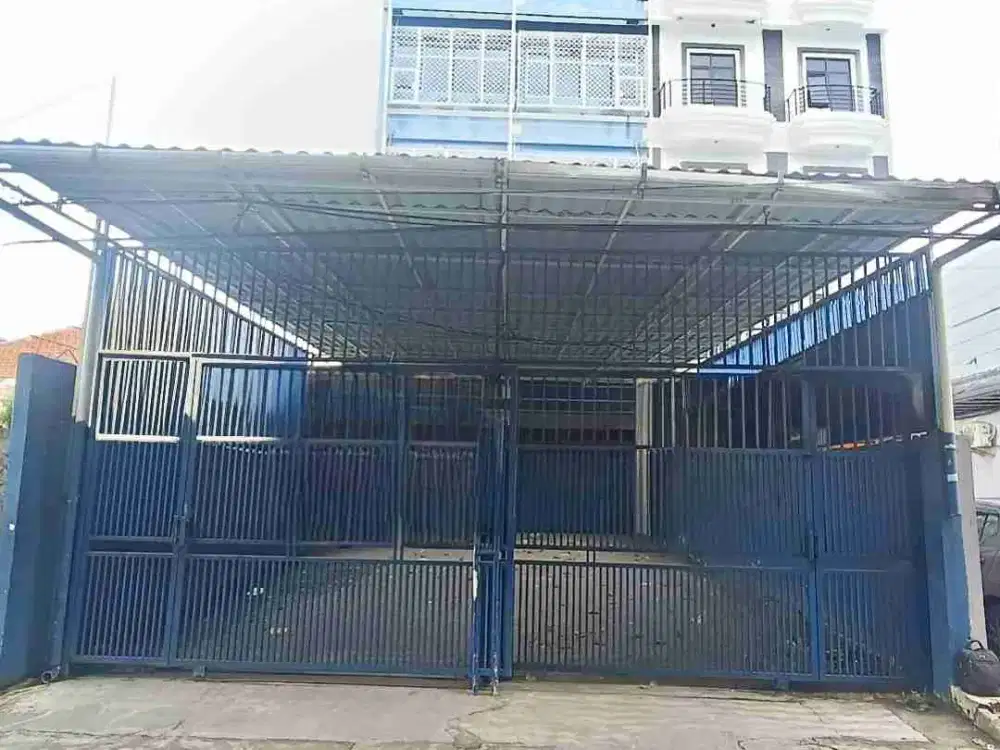 Ruko usaha rapih siap pakai 2 gandeng 5 lantai parkiran luas 9 mobil dijual Mangga Besar Jakarta Barat