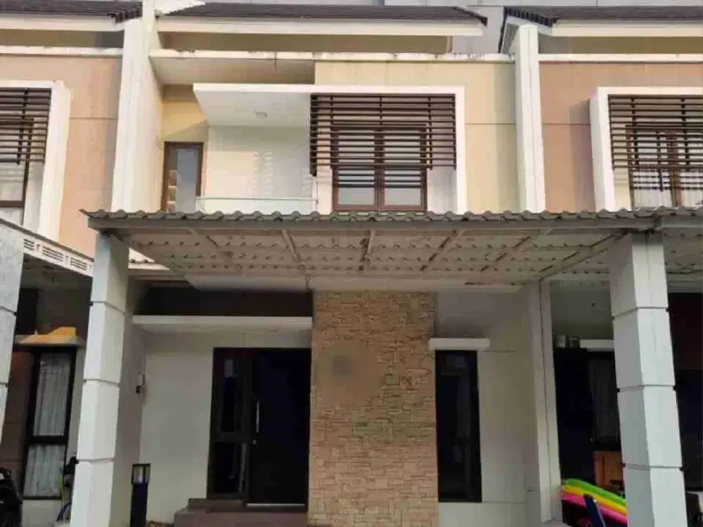 Hunian Premium The Orchard Burgundy – Full Renovasi, Semi Furnished, Siap Huni