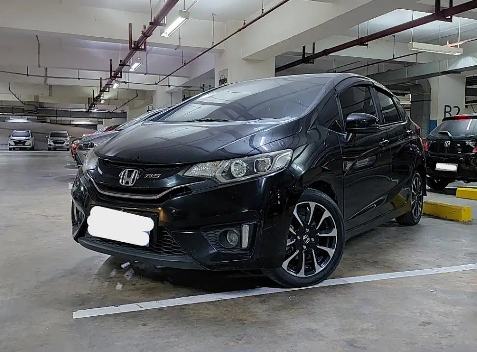 DP MURAH Honda Jazz 1.5 RS Bensin-AT 2017 Hitam C8GQD