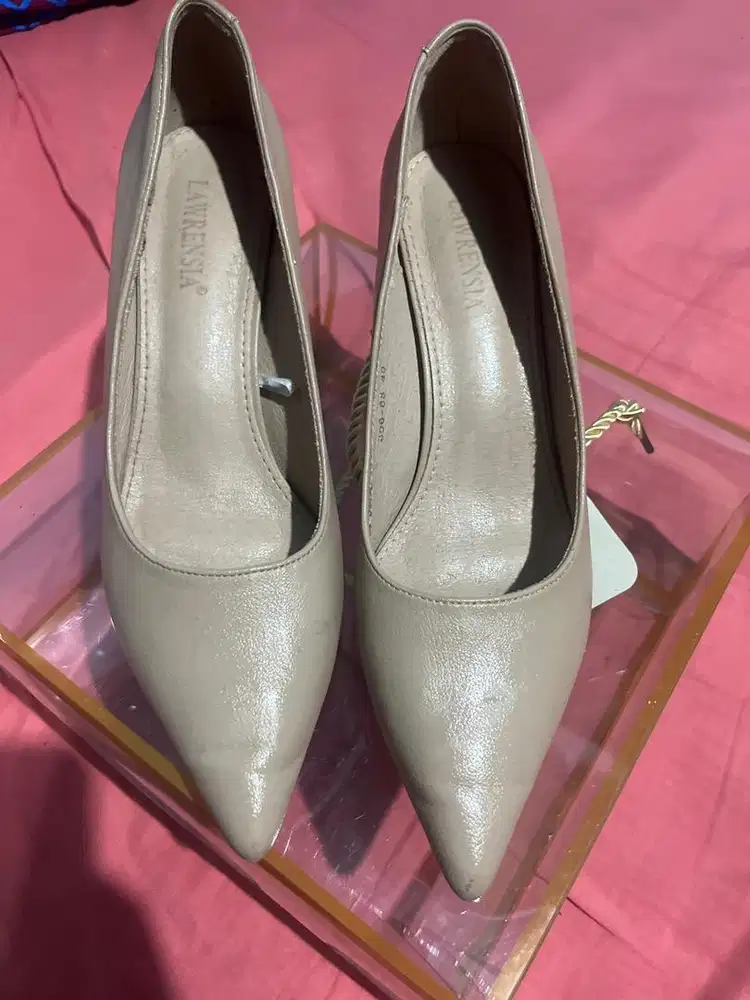 Preloved Sepatu Lawrensia no 40