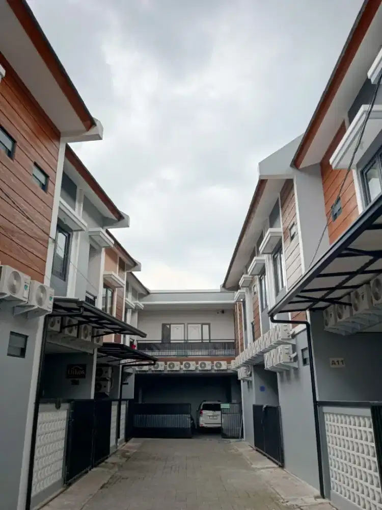 Rumah kost kostan dijual Auto pilot Lokasi strategis surabaya