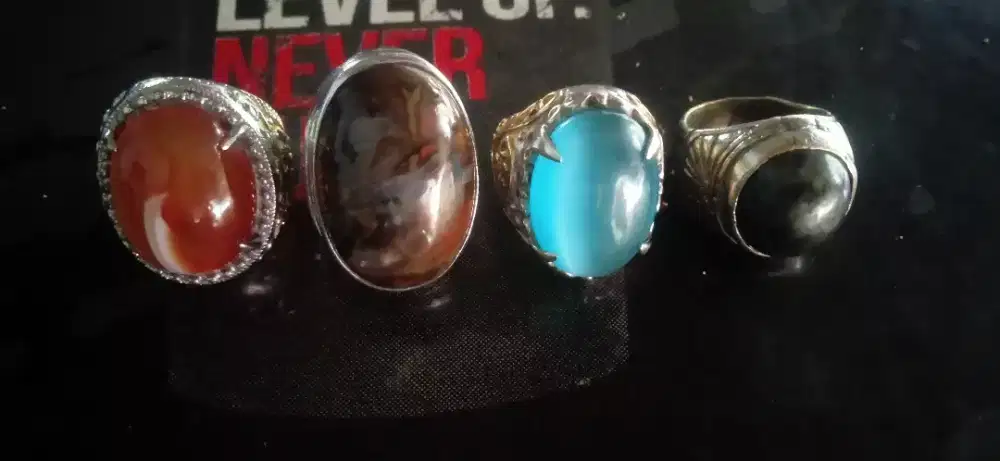 Batu panca warna, Sulaiman, Tiger eye dan lumut