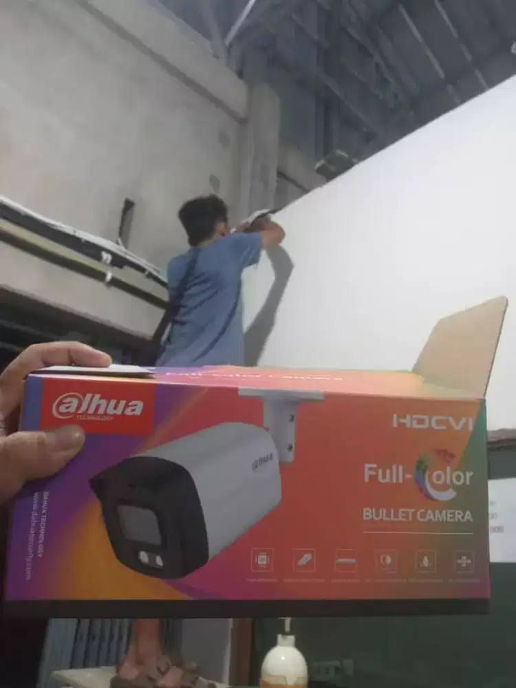 Paket cctv canggih dahua full color malam tetap berwarna