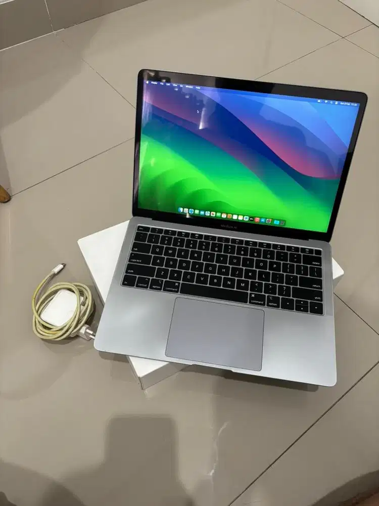 Macbook Air 2018 Retina 8/128GB