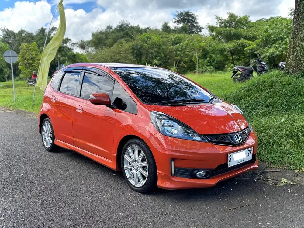 JAZZ RS MATIC 2013 GE8 LOW KM