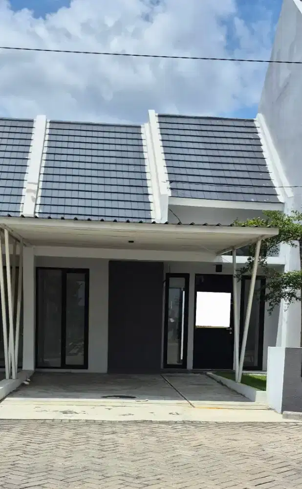 Di Jual Rumah Siap Huni Lokasi Strategis Taman Sukodono