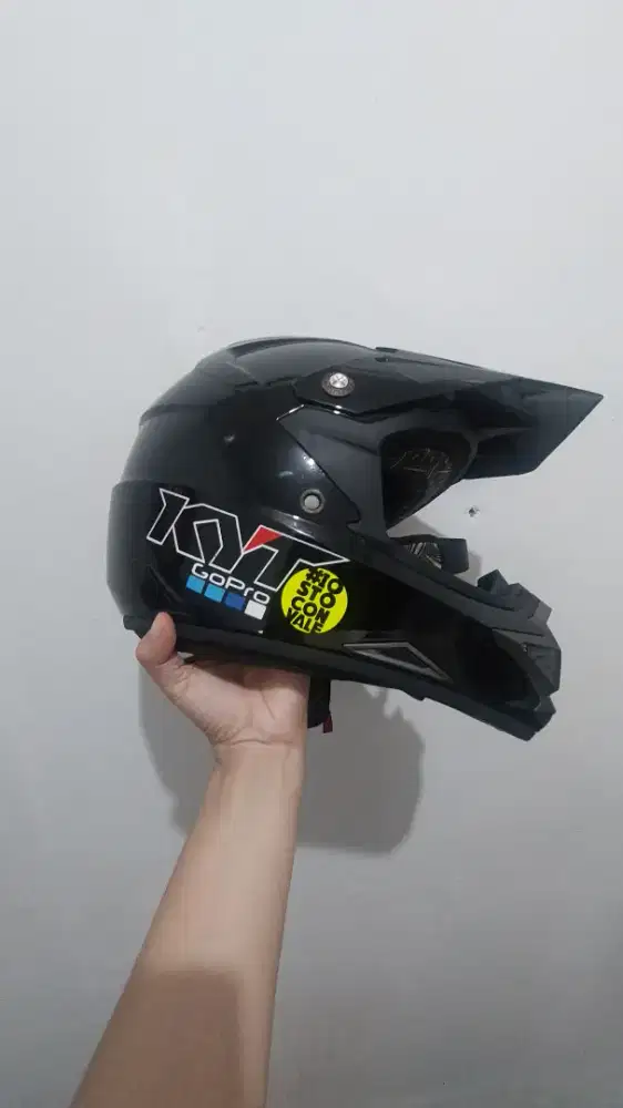 Helm KYT Cross ukuran M