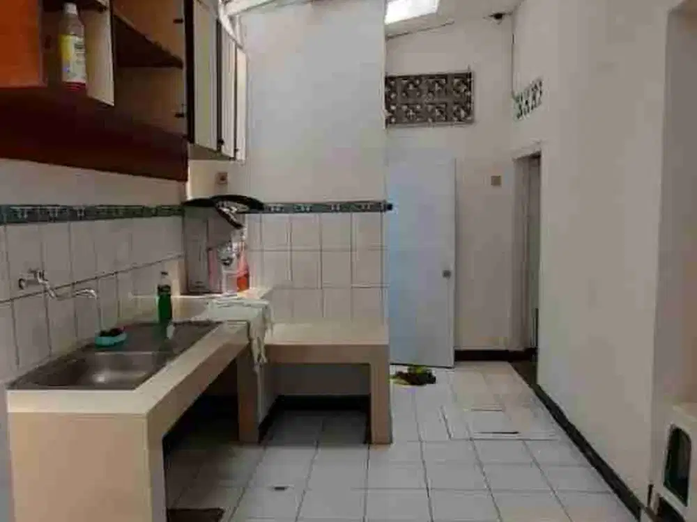 Jual Rumah Pusat Kota Sayap Pajajaran