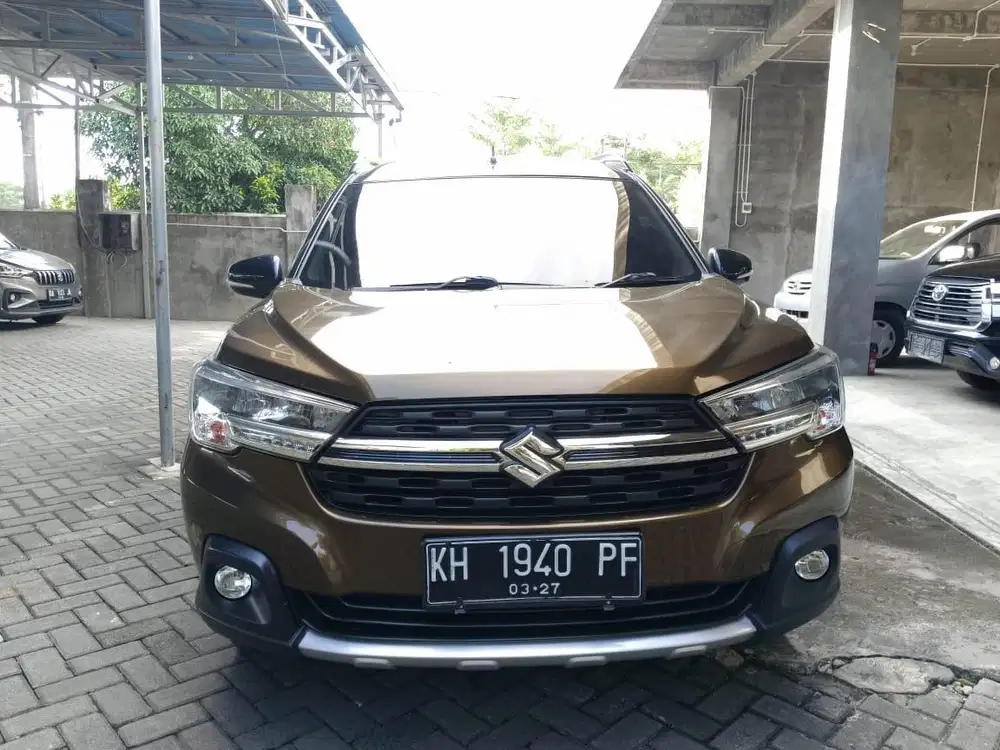SUZUKI XL7  ALPHA 2021 AT COKLAT