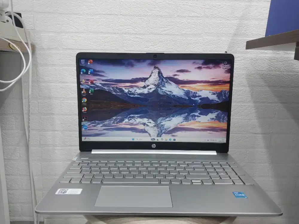 HpLaptop 15s-fq5xxx/Prosesor intel(R) Core(TM) i3-1215U