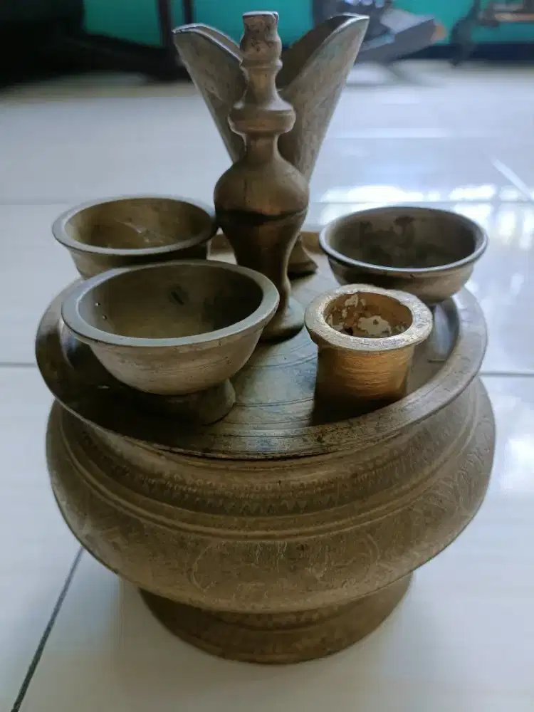 Kinangan Kuningan vintage