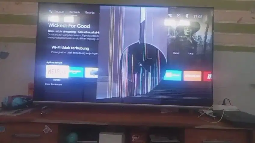 COOCAA 43 inch Android 9.0 Smart LED TV 43S6G (rusak layar LED)