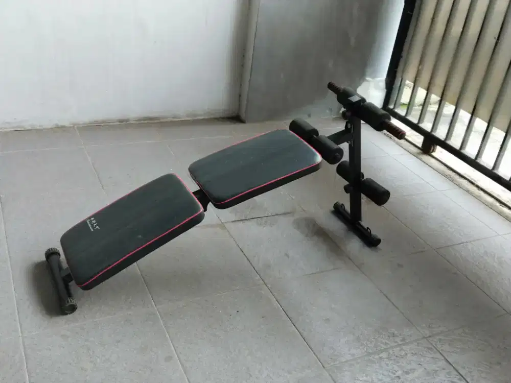 Kursi gym sit-up