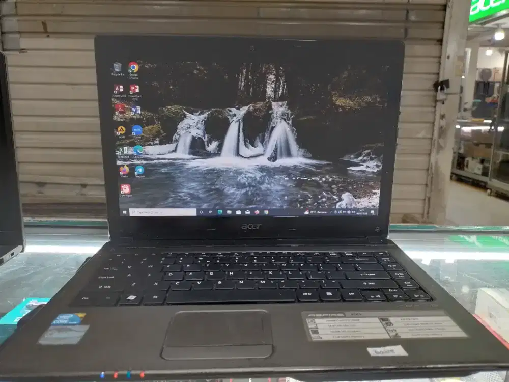 Laptop Acer  4743 intel core i3 380M