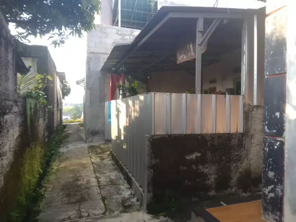 Rumah kampung akses spd motor jarak 1 rmh ke jl mobil