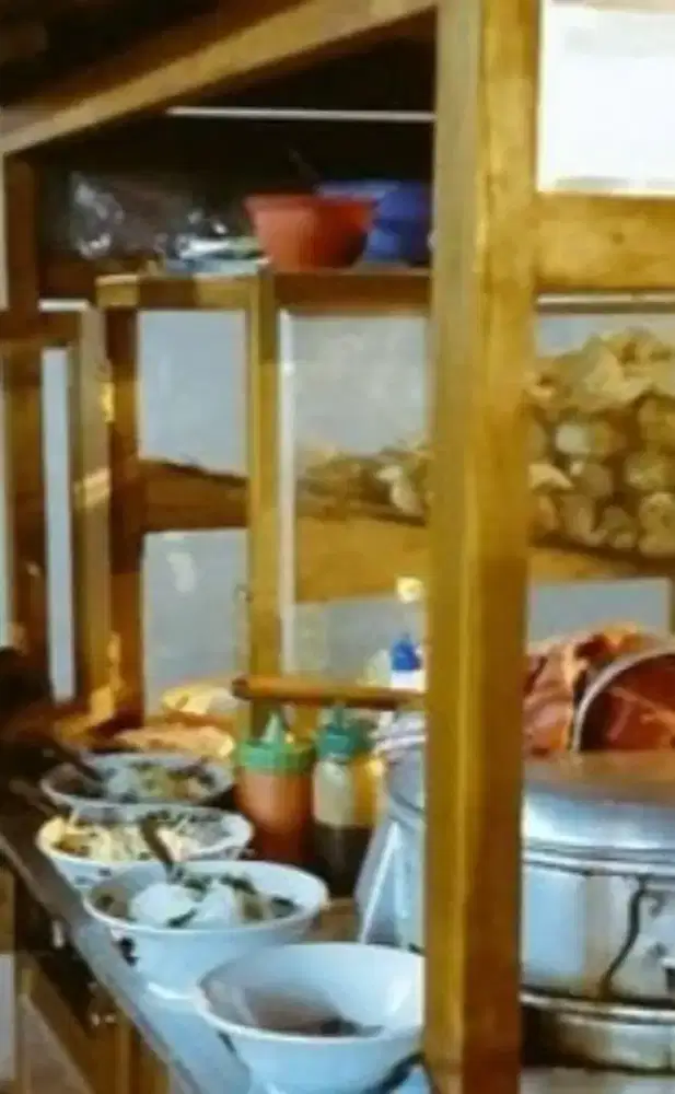 Cari karyawan melayani jualan