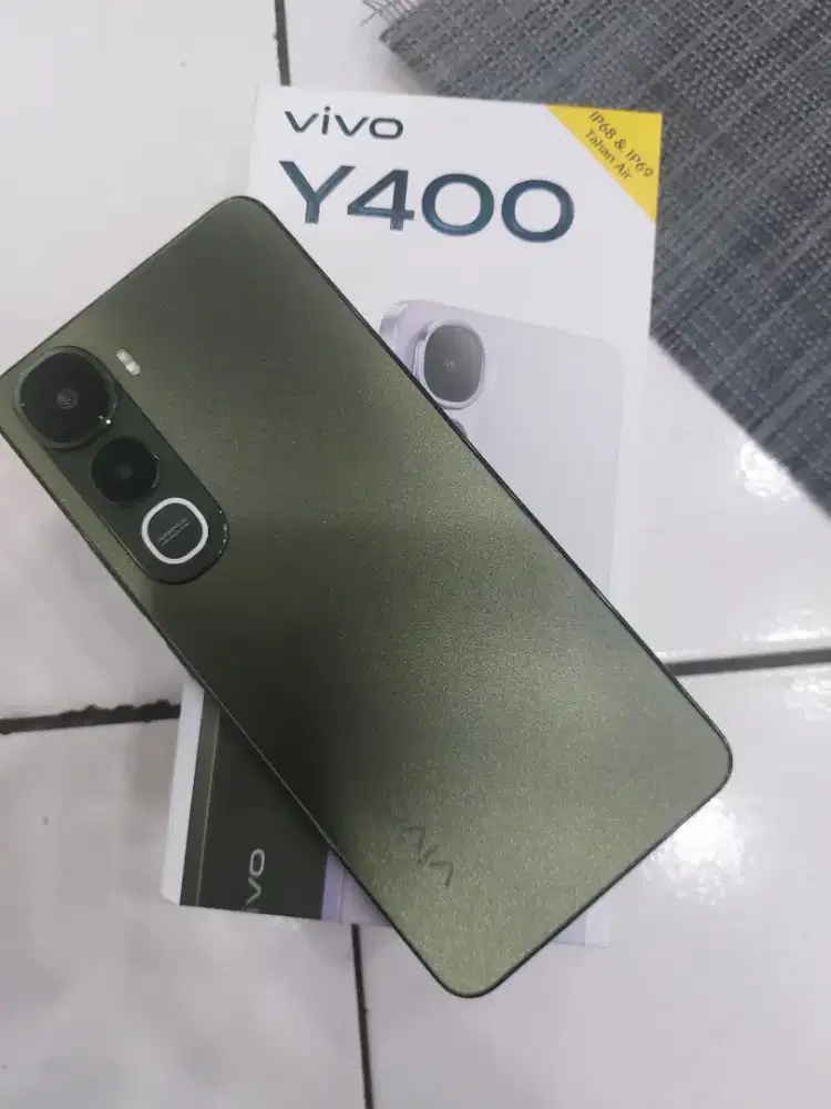 Vivo y400 8/256