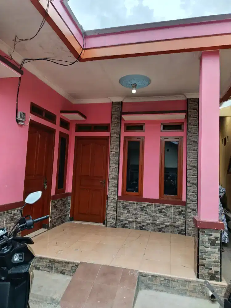 Kontrakan Rumah Tahunan
