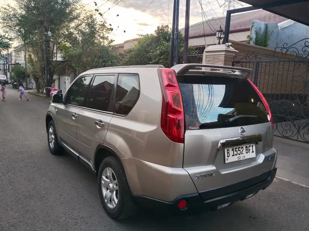 Nissan X-Trail 2009 Bensin