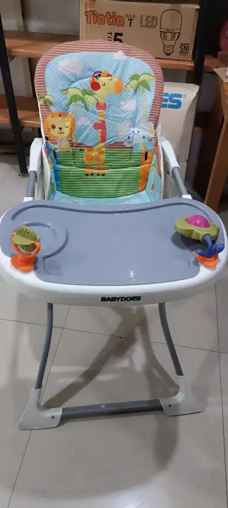 Baby chair merk baby does...