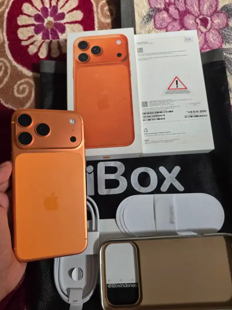 iphone 17 pro max 256gb iBox,garansi 18-10-2026 battry 99% cc 158kali