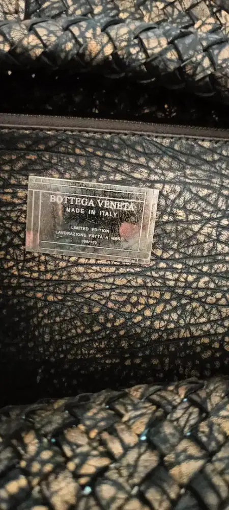 Tas wanita bottega veneta