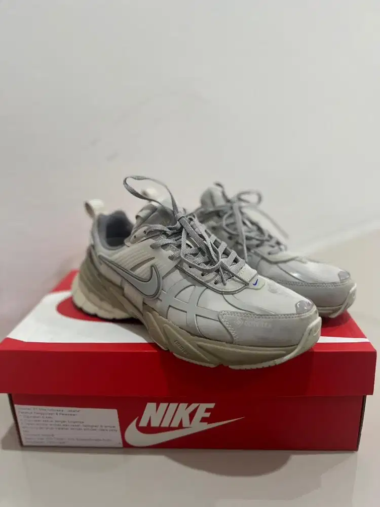 Nike White Grey V2K Running Female size 37,5