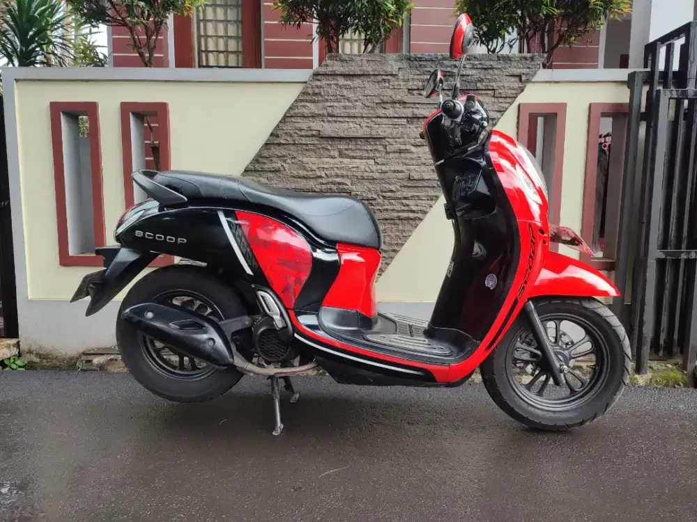 HONDA SCOOPY TAHUN 2021 TOP