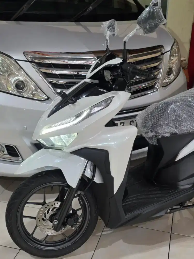 Vario 125 2021 putih gress