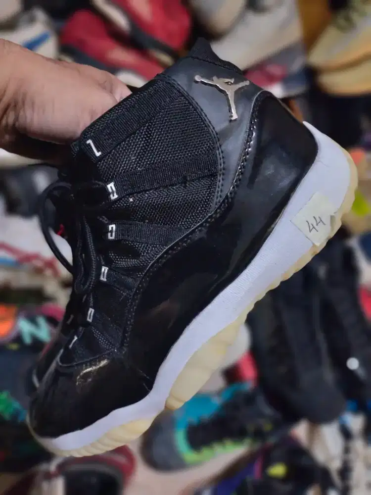 Air Jordan 11 high, size 44