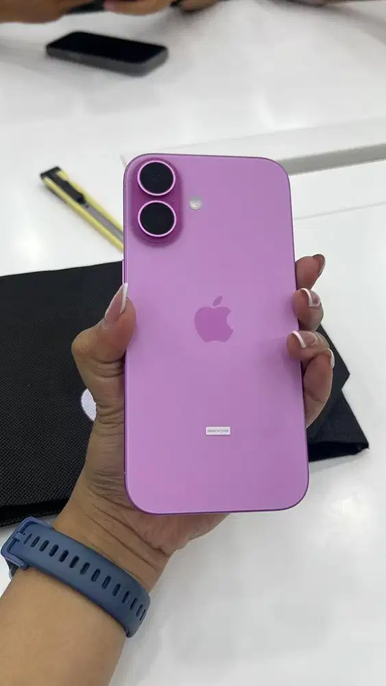 READY IPHONE 16 PINK
