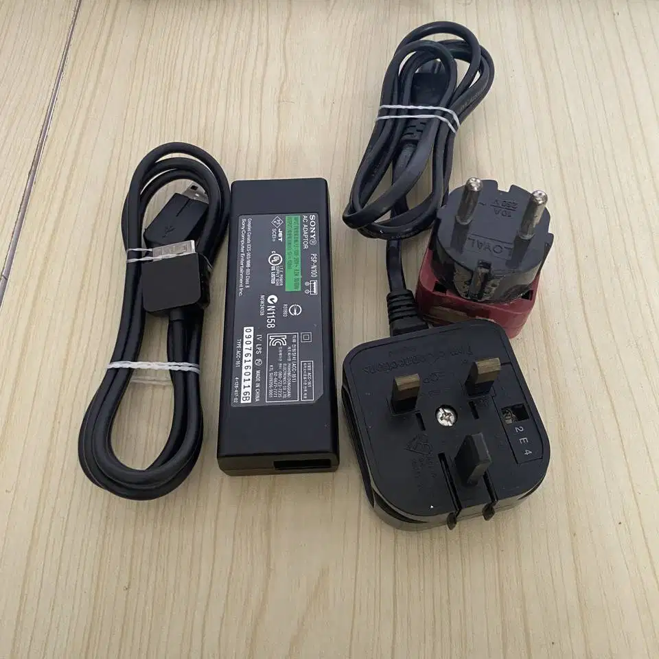 Charger Adaptor SONY PSP Go Orisinil