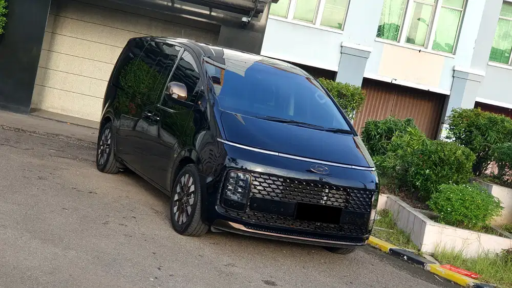 [ GARANSI 5TH ] Hyundai Staria 2.2 Signature Lombardi Diesel 2023/2024