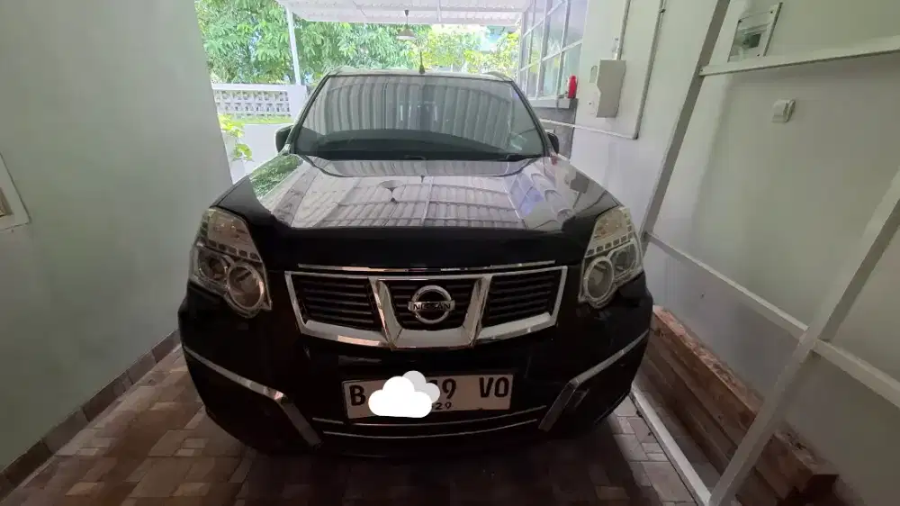 Nissan X-Trail Urban Selection Matic 2.5, Hitam, Tahun 2014