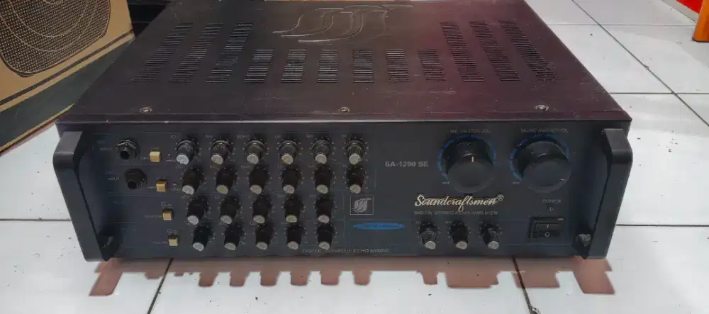 Jual ampli mixer merk Soundcraftsmen kondisi mati