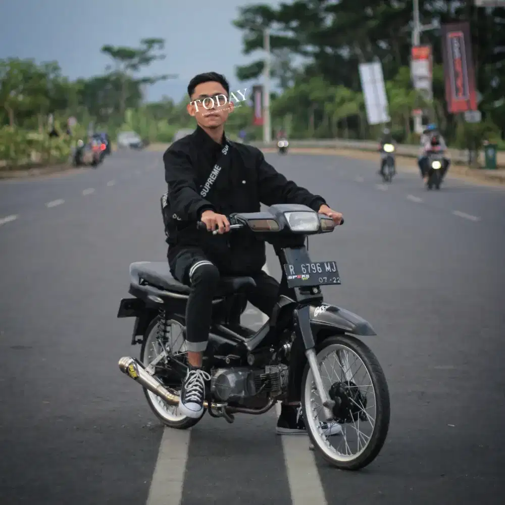 SEDANG MENCARI LOWONGAN PEKERJAAN