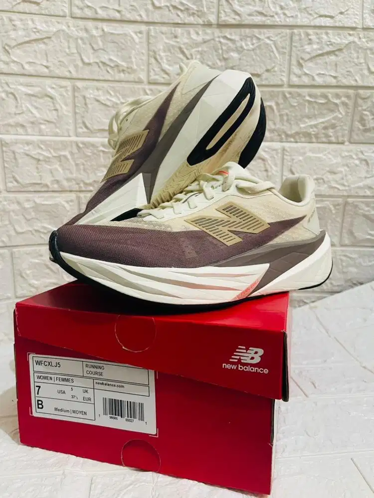 New Balance V5 Size 37,5 Original