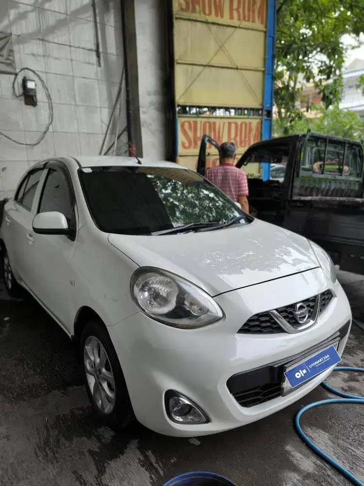NISSAN MARCH 1.2 M/T 2015 PUTIH MURAH OTOMART 286 KENJERAN