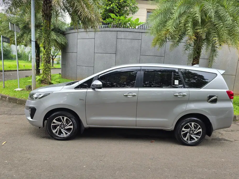 Toyota Kijang Innova 2021 Bensin