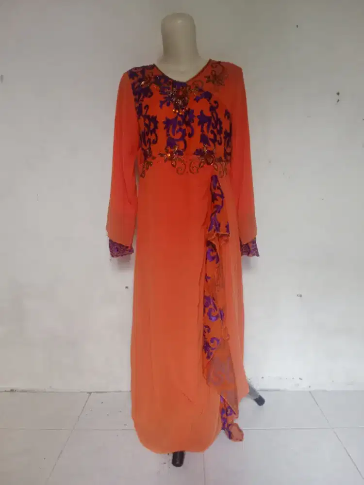 Busana muslim wanita baru