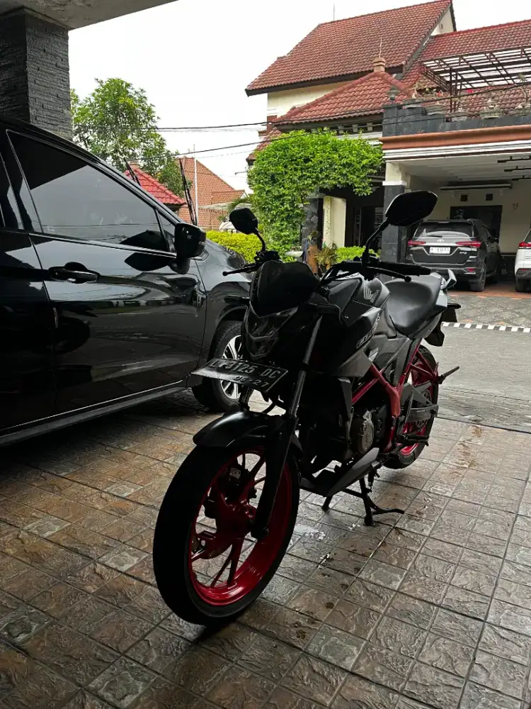 Jual cb 150R StreetFire surat lengkap hidup tinggal pakai